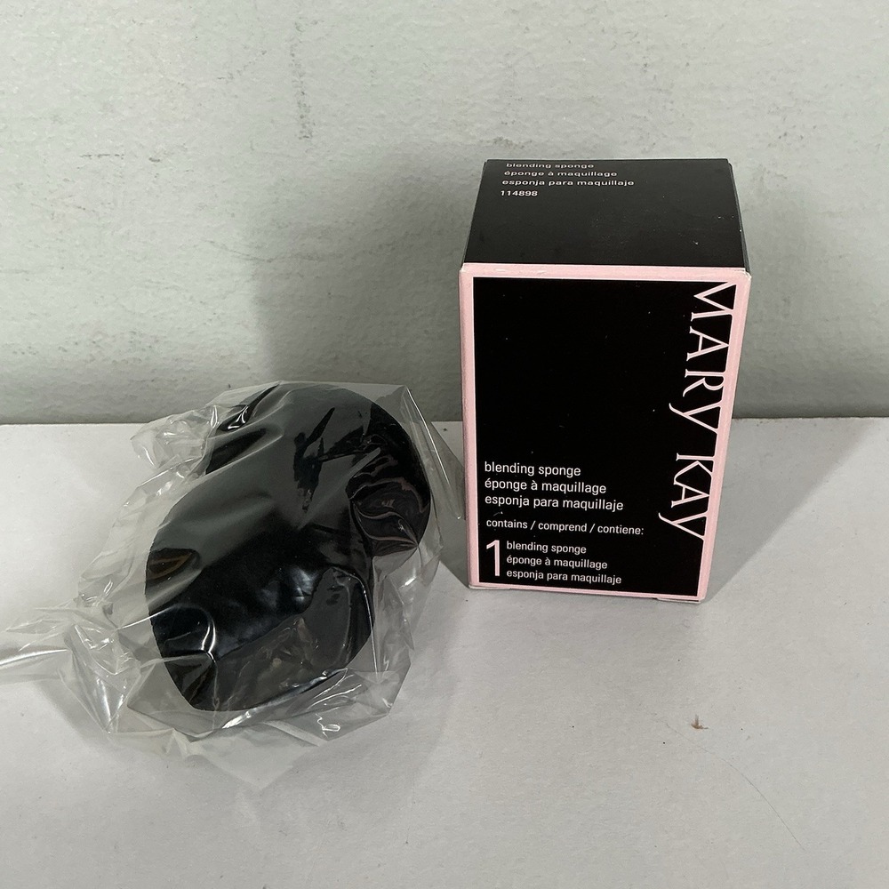 MARY KAY Blending Sponge 114898 New‎